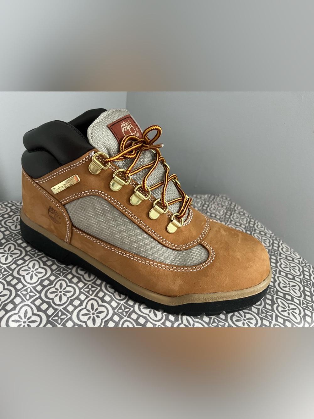 Timberland Men’s Tan Brown Leather Hiking Boot with Black Collar